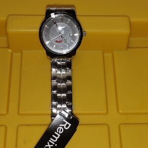 REMIX MENS WATCH CHILI'S EMPLOYEE WATCH NEW CHILI'S RESTAURANT WATCH NEW